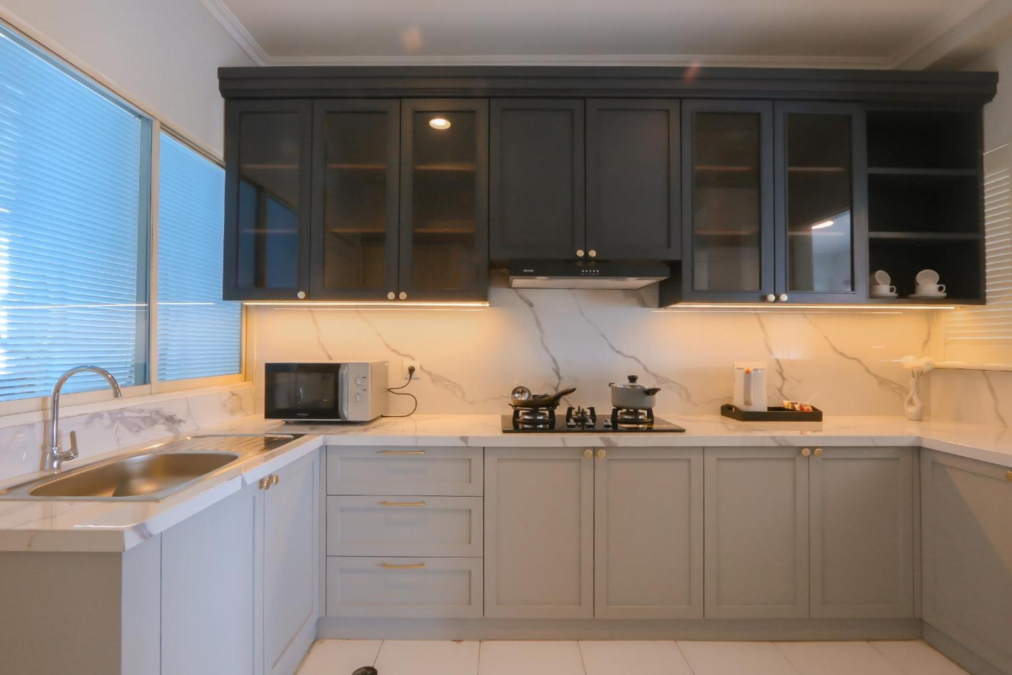 Paragon & Residences 4*